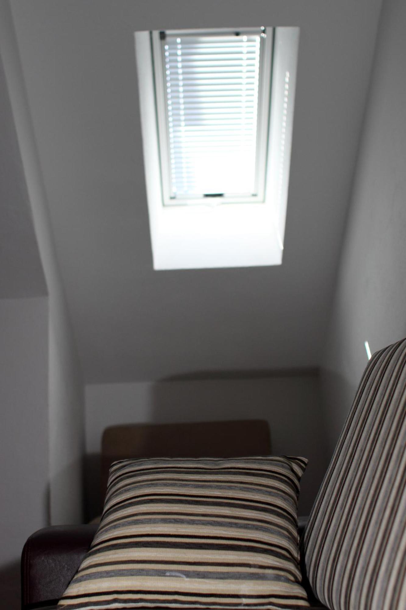 Apartments Vila Oksana Mimice Chambre photo